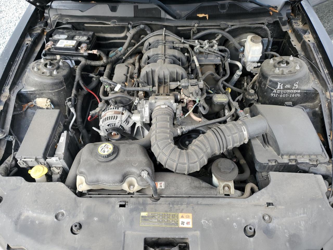 2010 Ford Mustang - Image 11