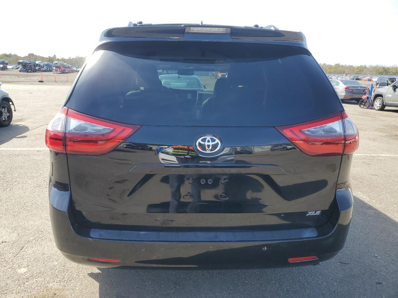 2020 Toyota Sienna - Image 6