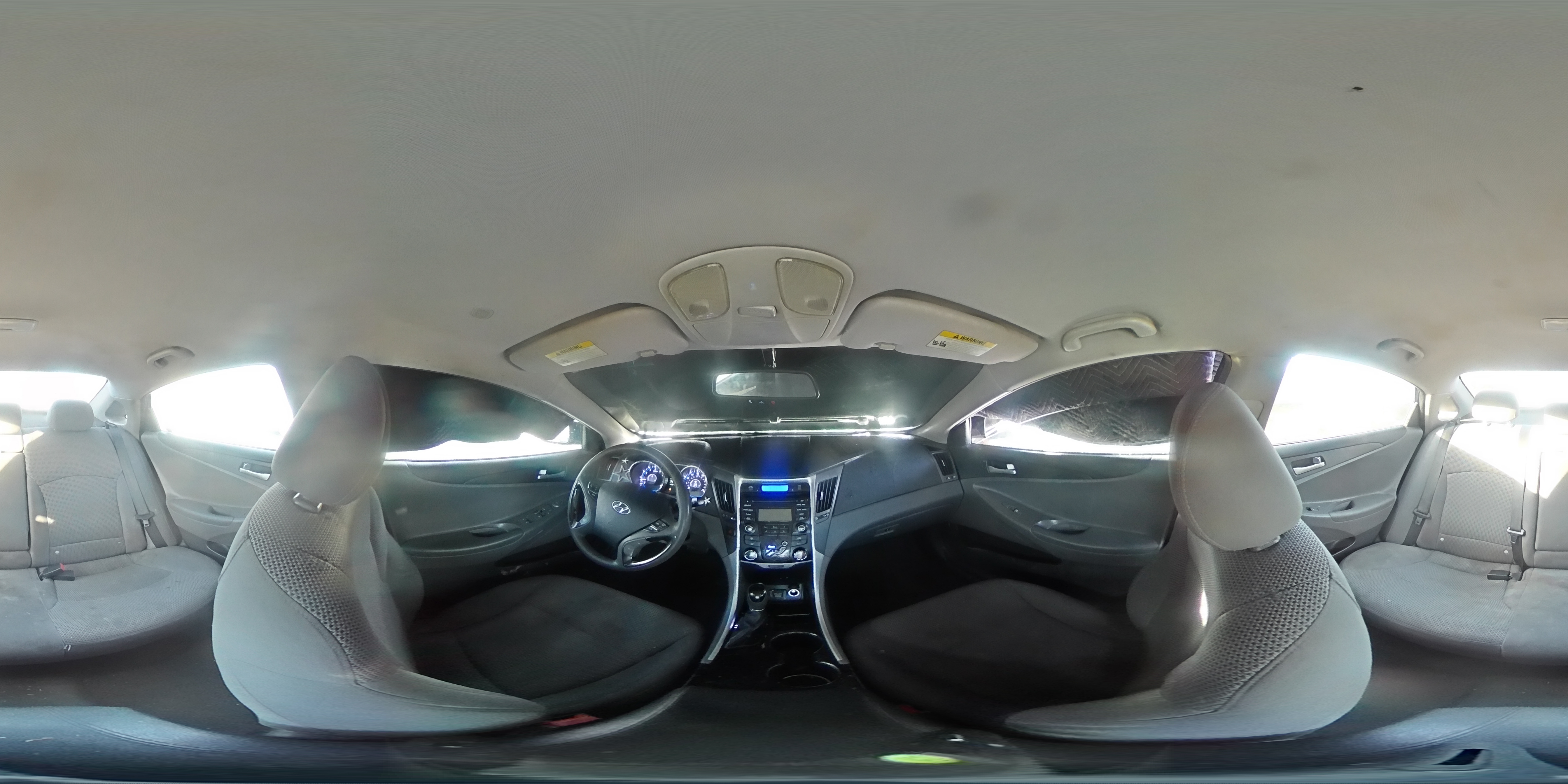 2012 Hyundai Sonata - Image 13