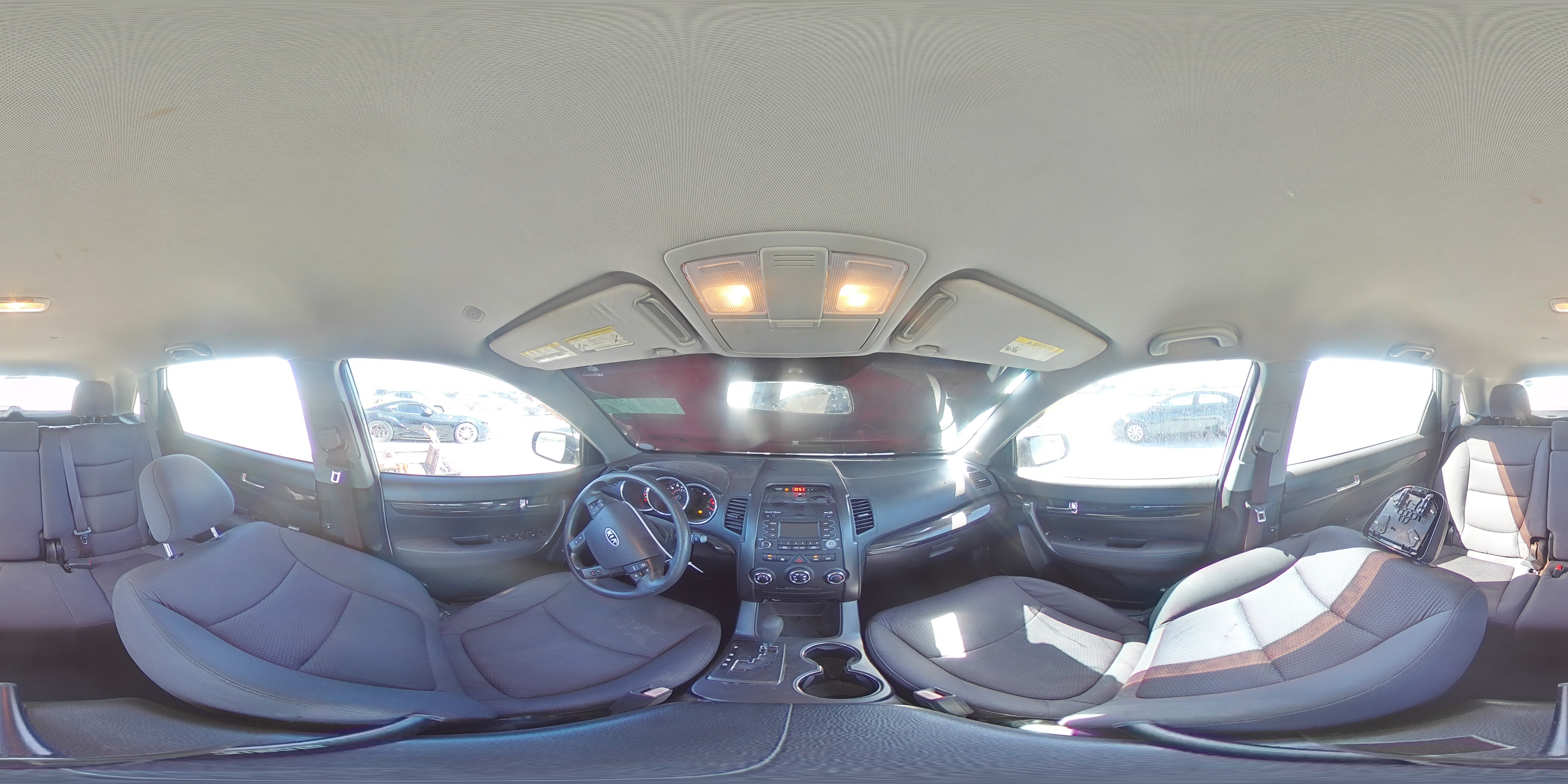 2012 Kia Sorento - Image 13
