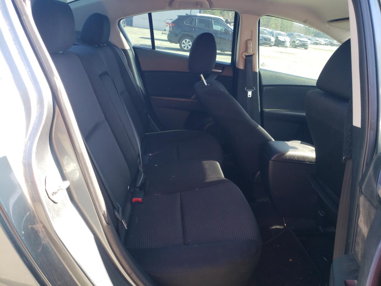 2012 Mazda 3 - Image 10
