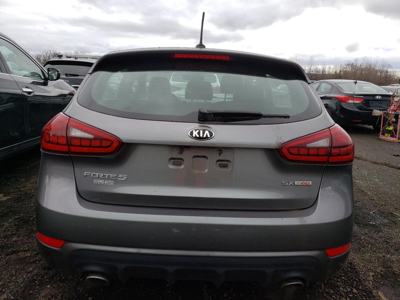 2015 Kia Forte - Image 6
