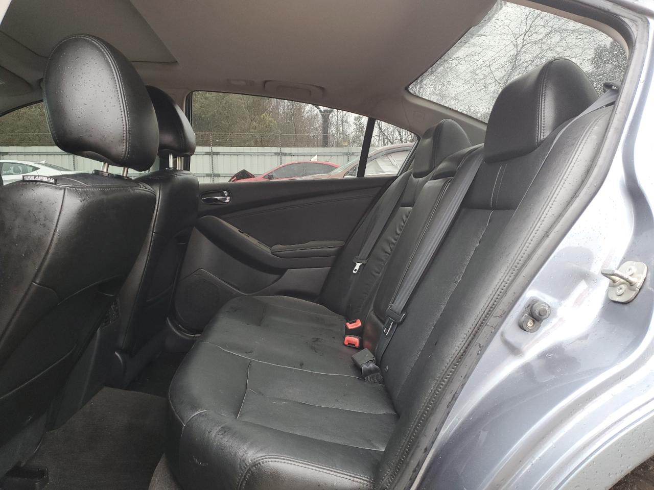 2011 Nissan Altima - Image 11