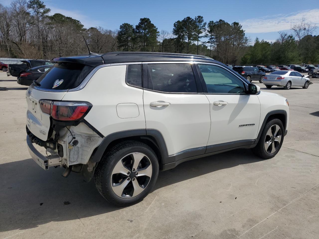 2018 Jeep Compass - Image 3