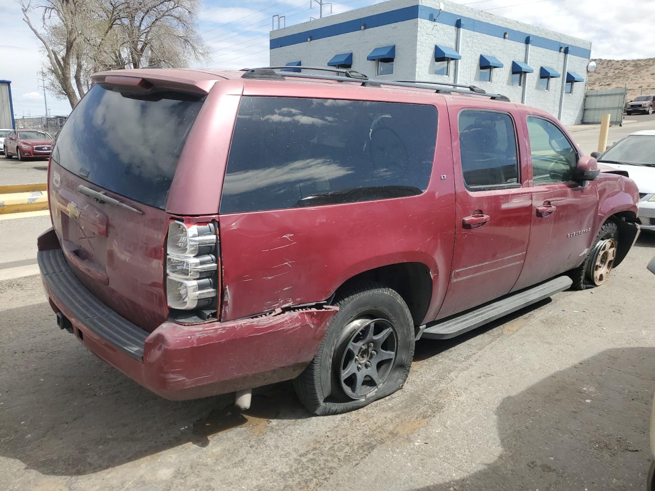 2007 Chevrolet Suburban - Image 3