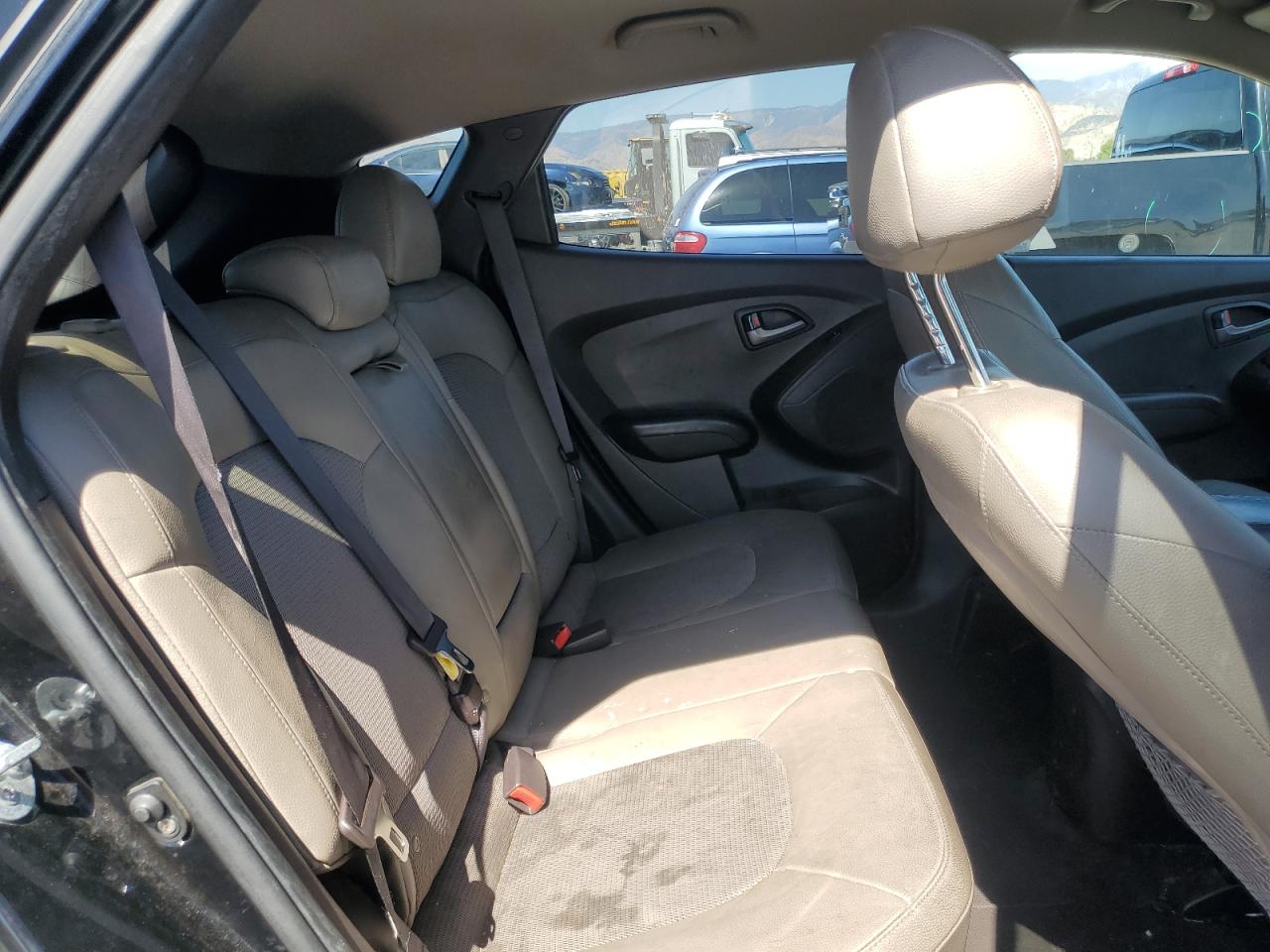 2015 Hyundai Tucson - Image 11
