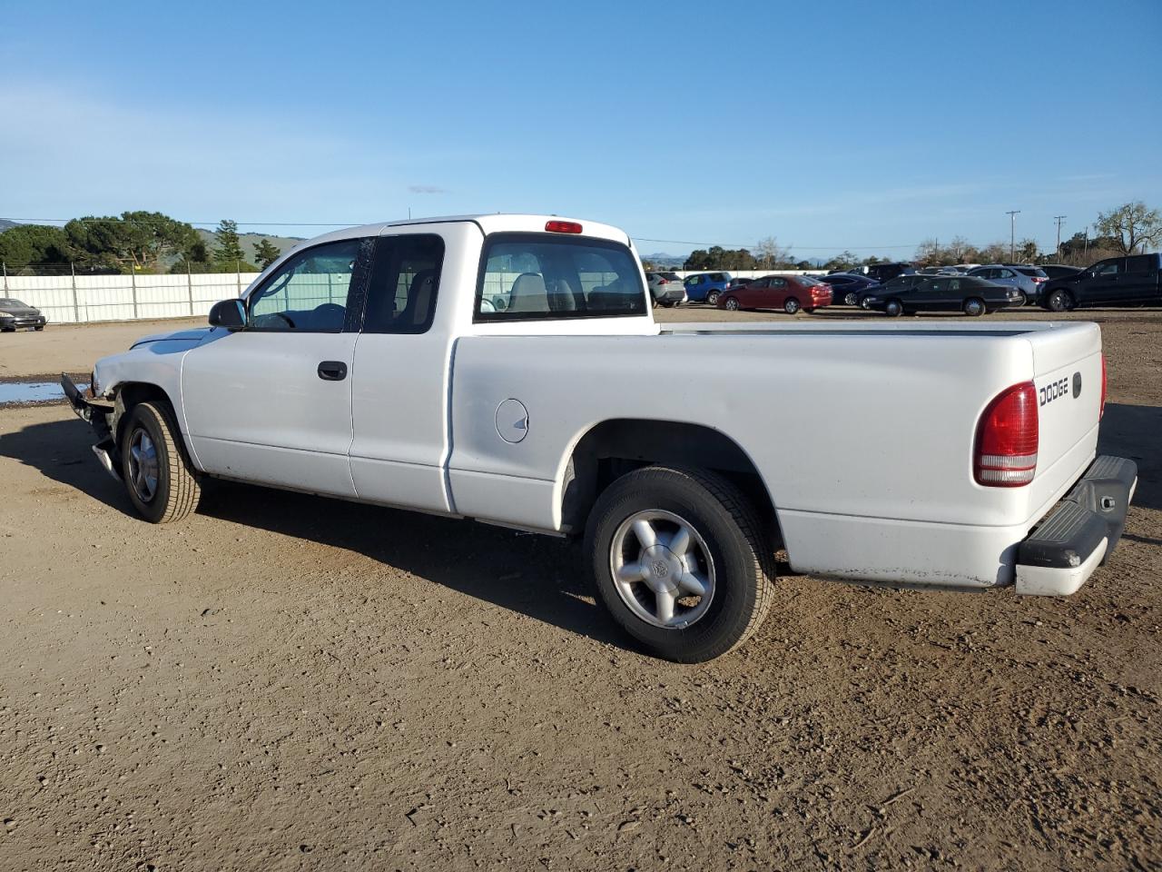 2000 Dodge Dakota - Image 2