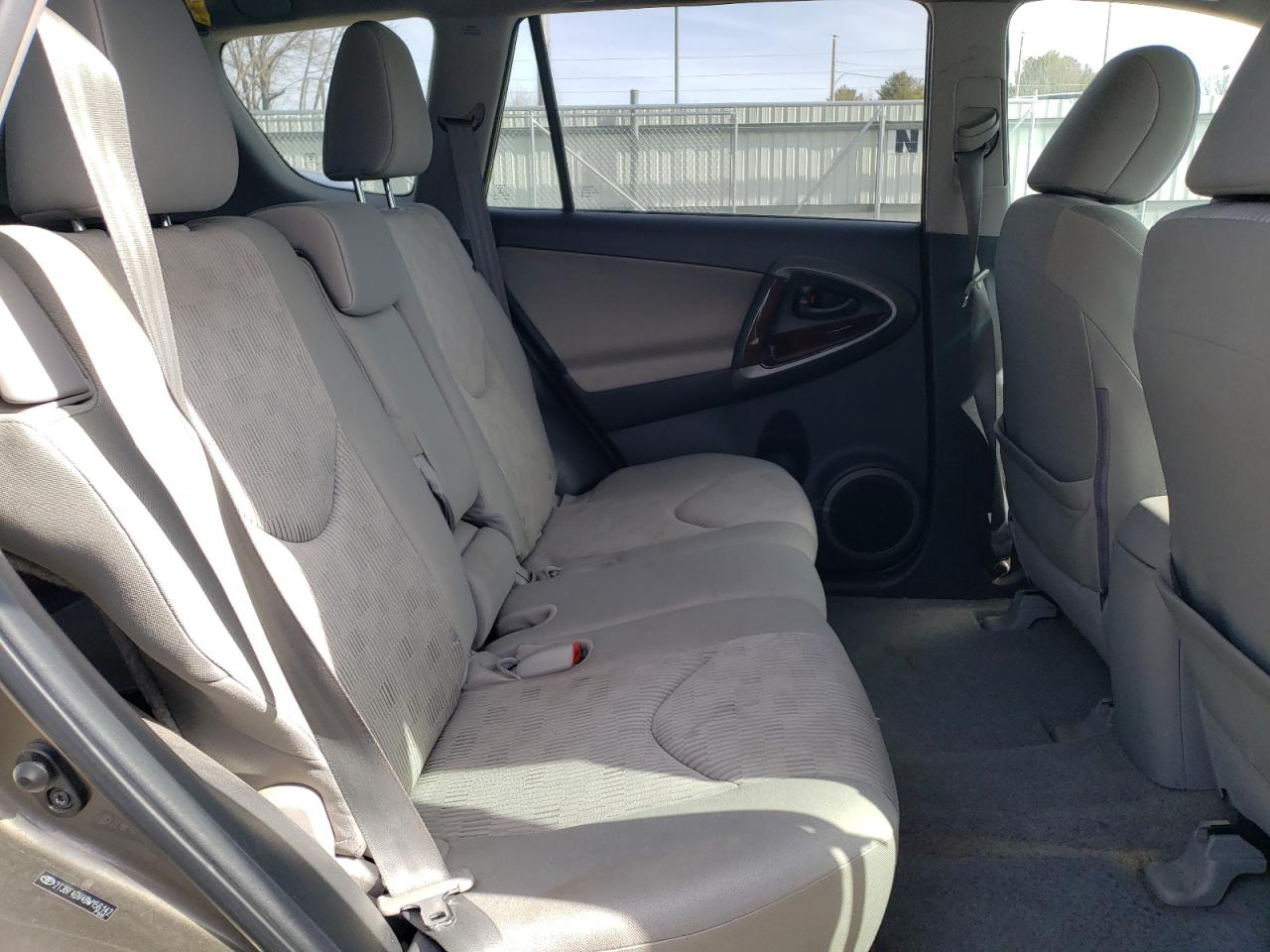 2011 Toyota RAV 4 - Image 11