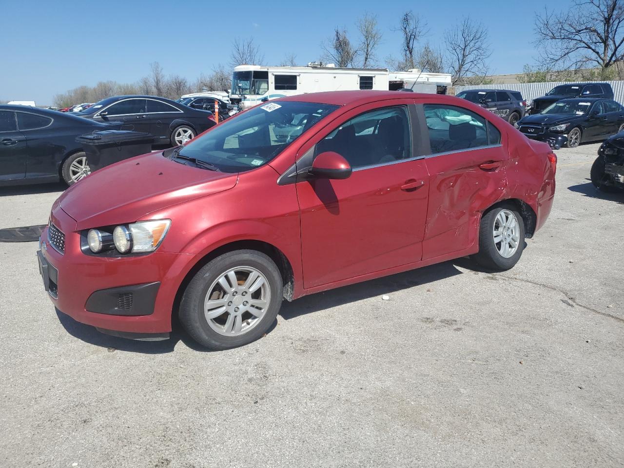 Bridgeton, MO에서 판매 중인 2015 Chevrolet Sonic Lt - Side