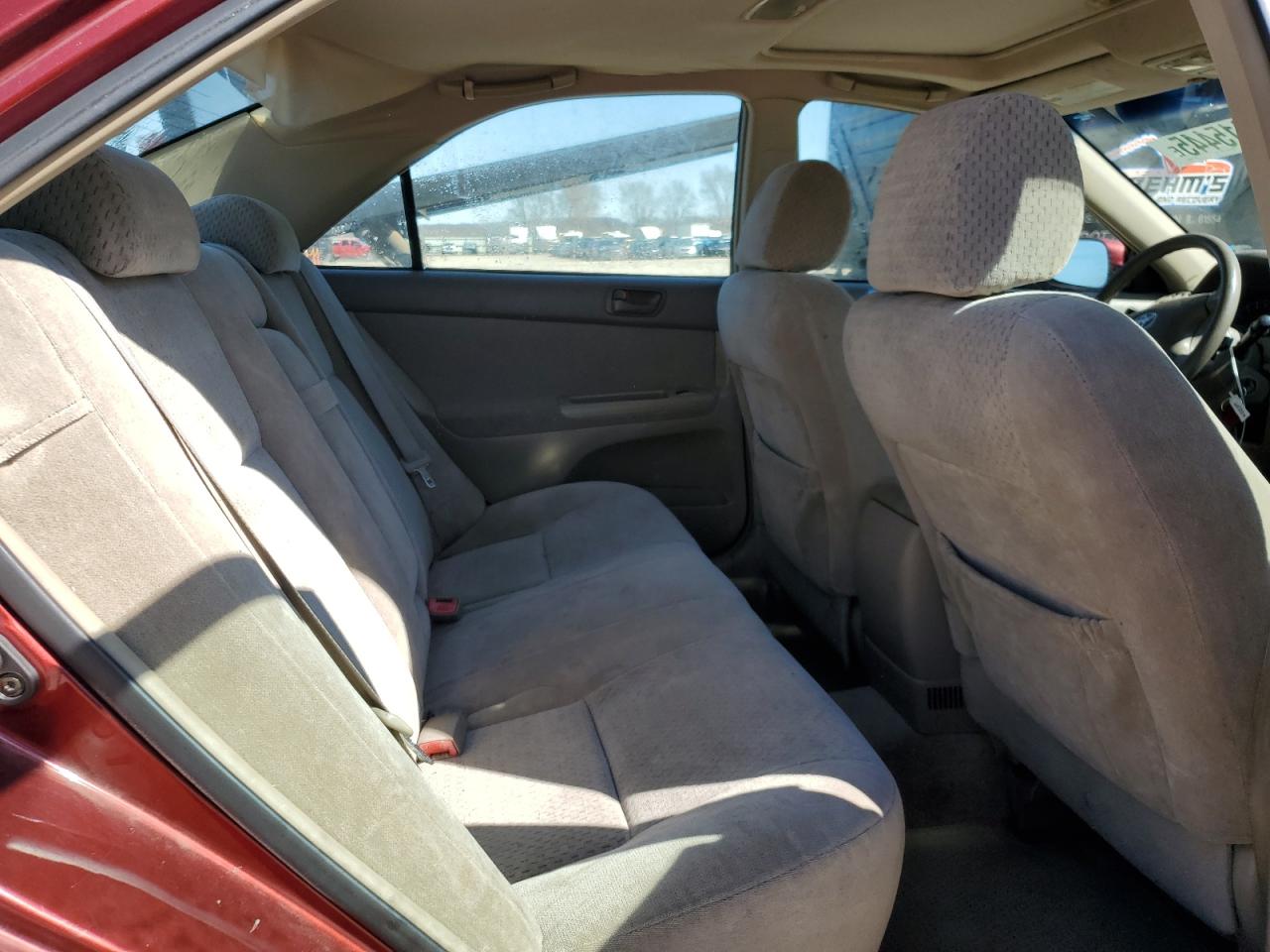 2004 Toyota Camry - Image 10