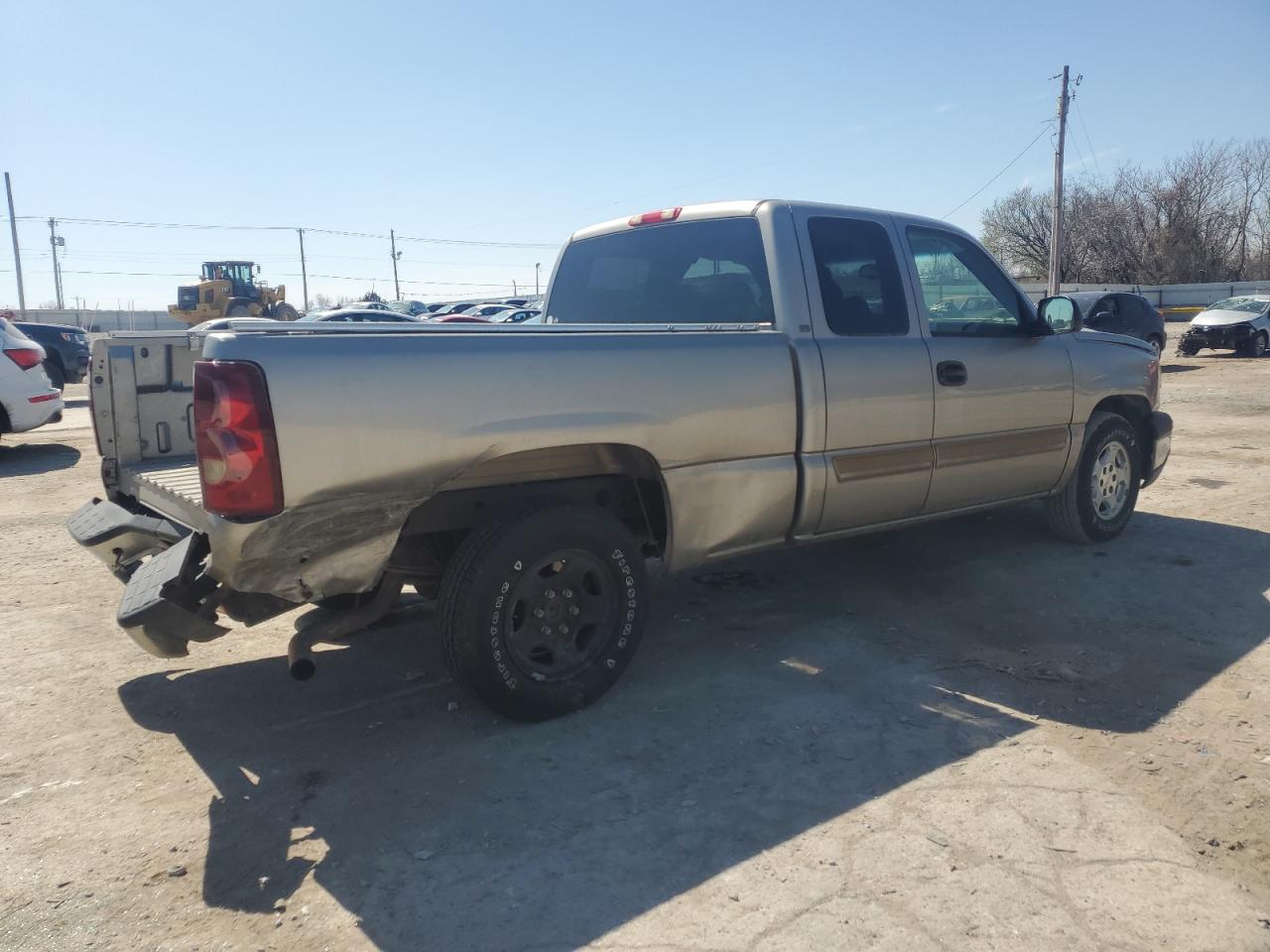 2003 Chevrolet Silverado - Image 3