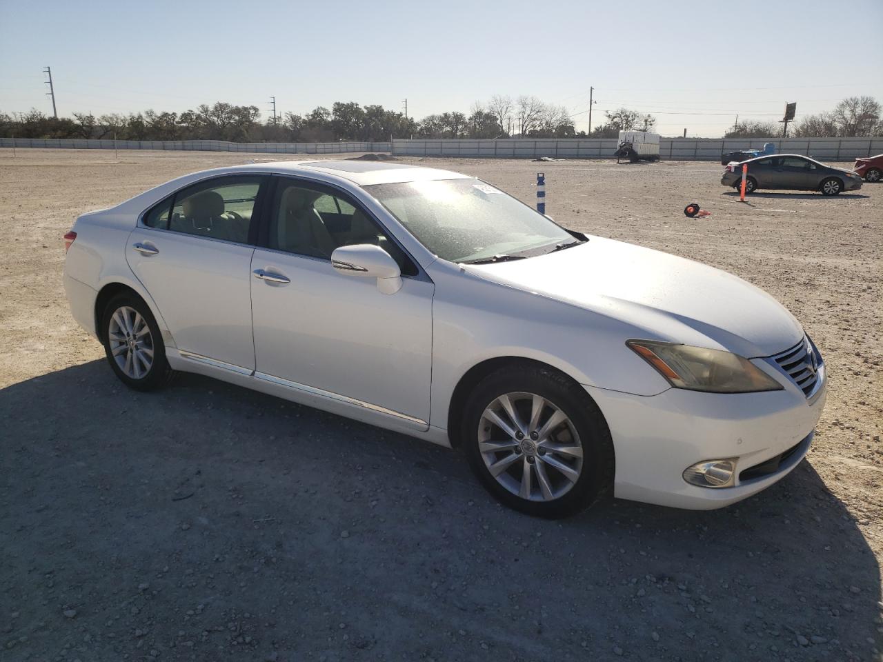 2010 Lexus ES - Image 4