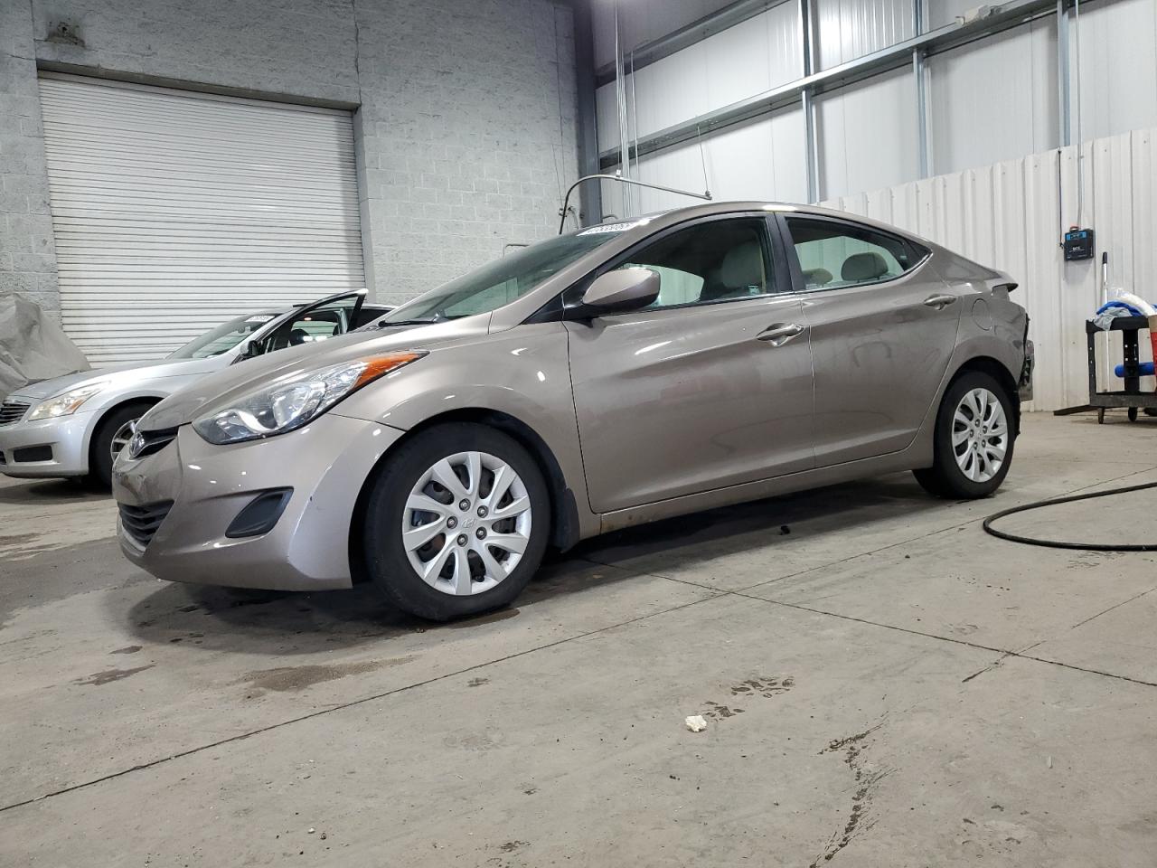 2013 Hyundai Elantra - Image 1
