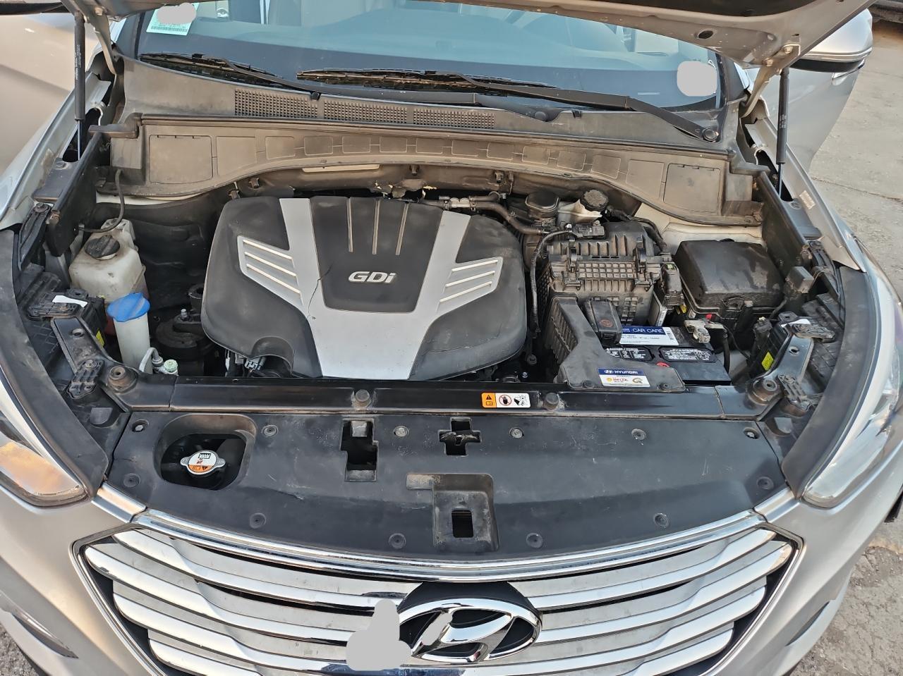 2015 Hyundai Santa Fe - Image 7