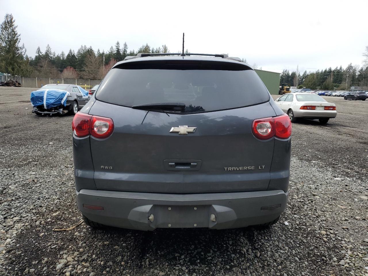 2010 Chevrolet Traverse - Image 6