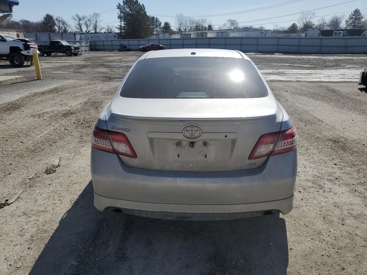 2010 Toyota Camry - Image 6