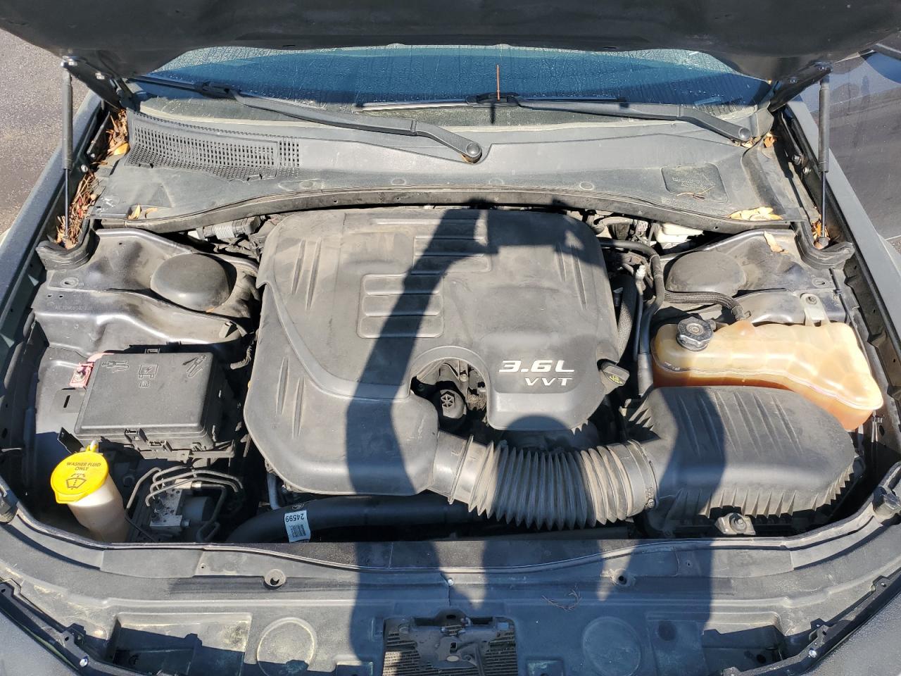 2015 Chrysler 300 - Image 11