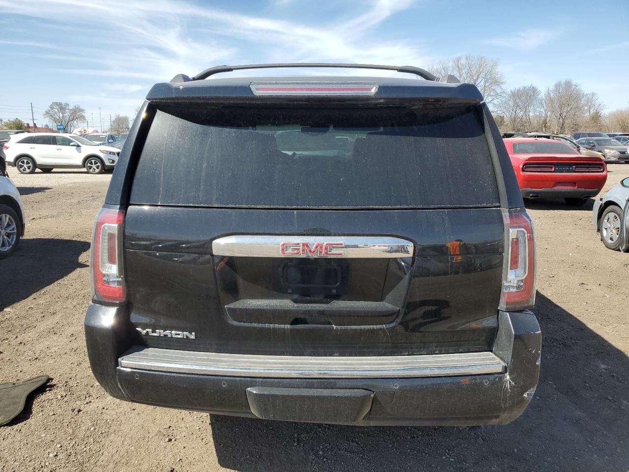 2015 GMC Yukon - Image 6