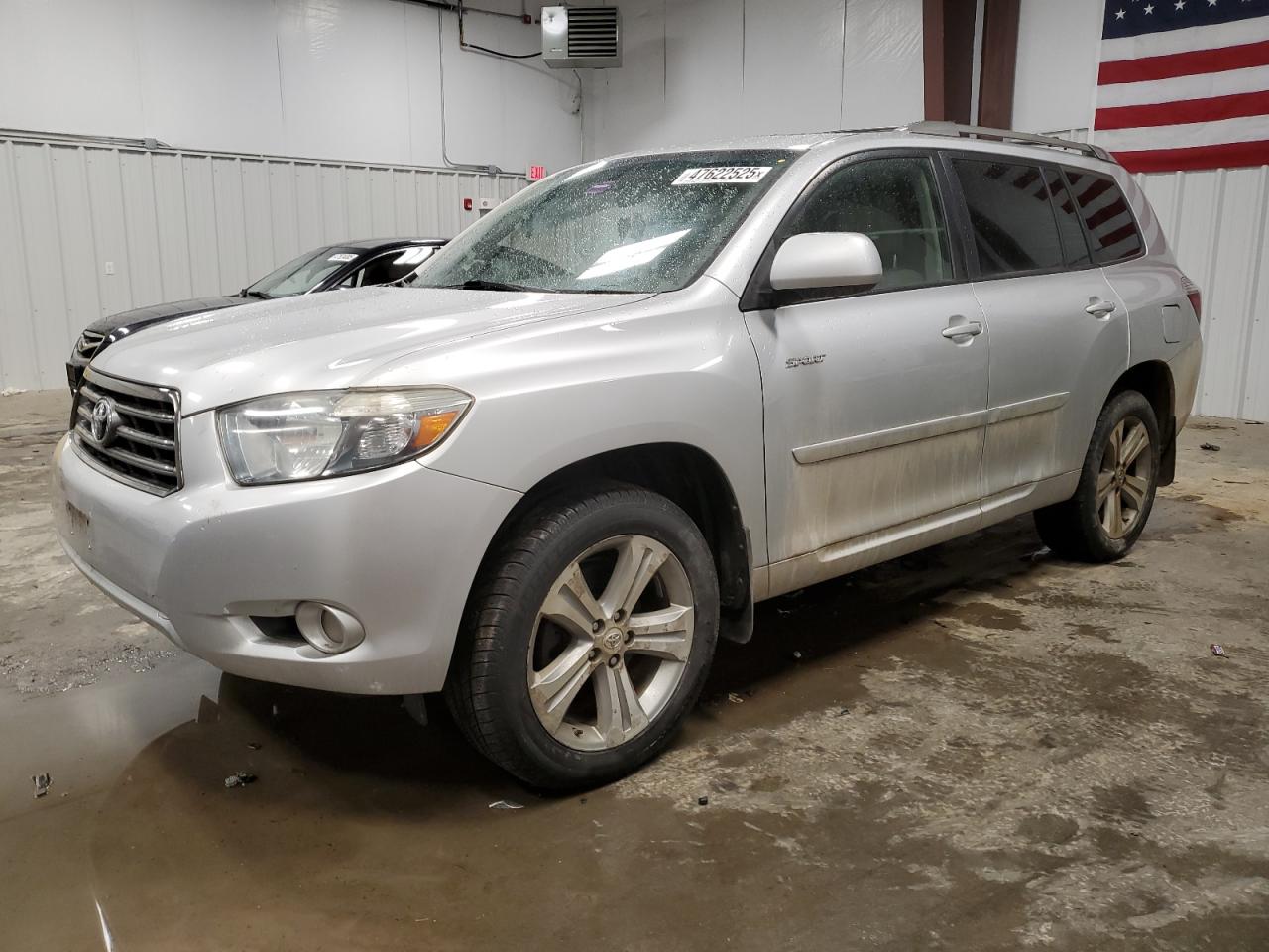 2010 Toyota Highlander - Image 1