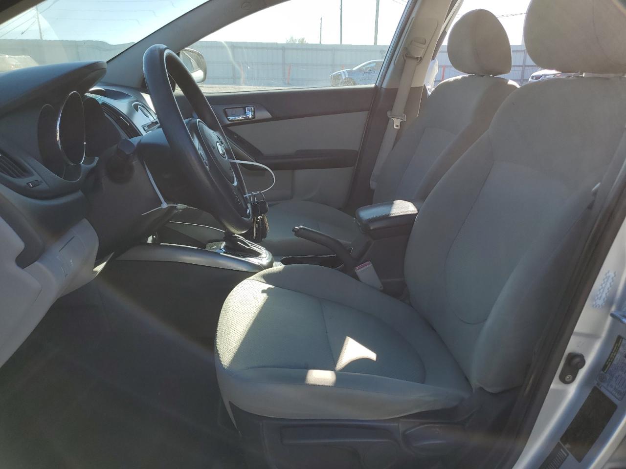2013 Kia Forte - Image 7