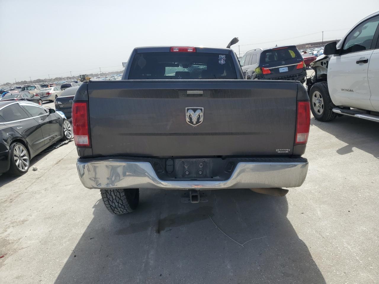 2020 RAM 1500 - Image 6