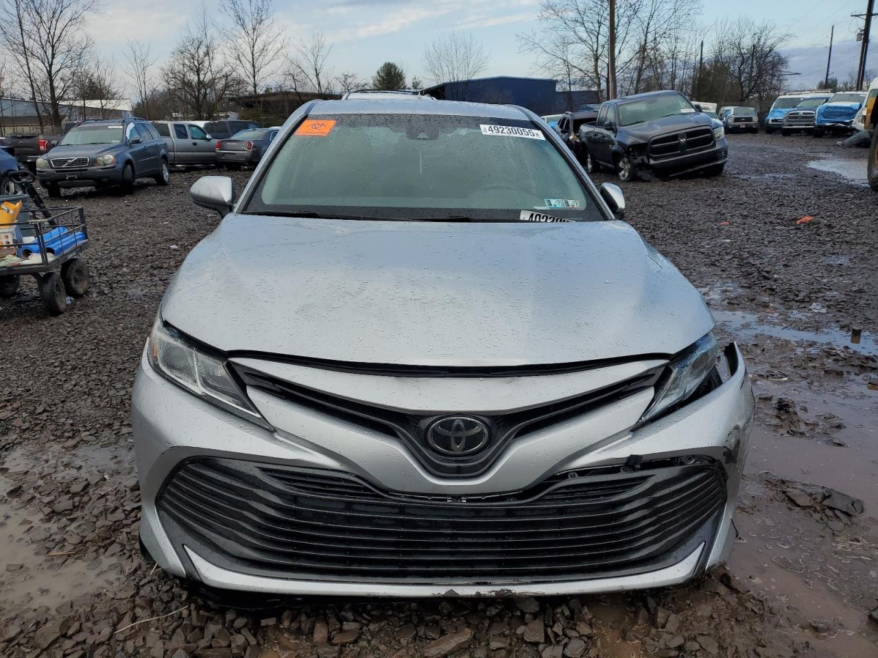 2018 Toyota Camry - Image 5