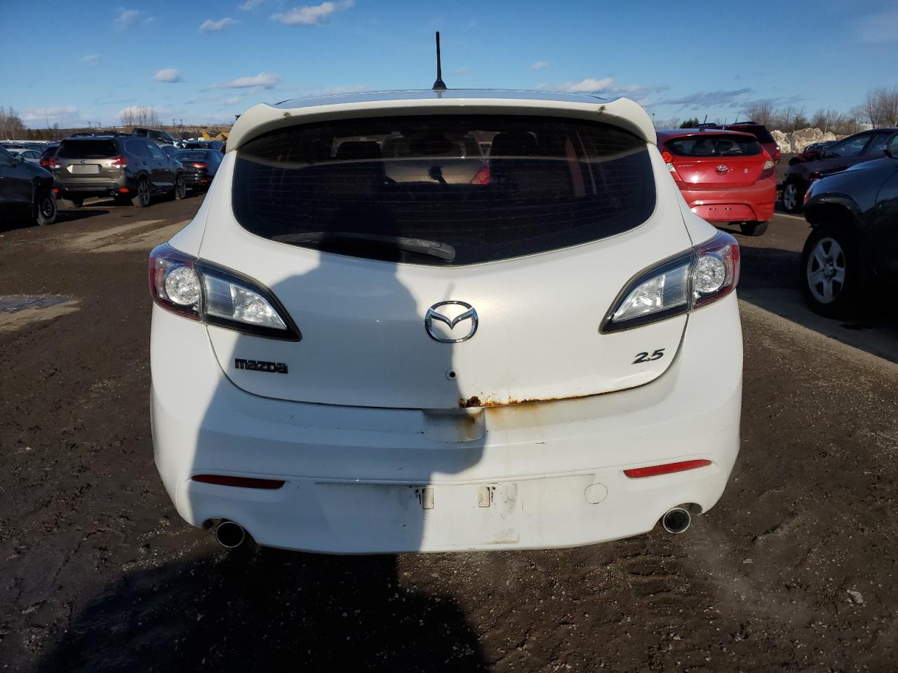 2011 Mazda 3 - Image 6
