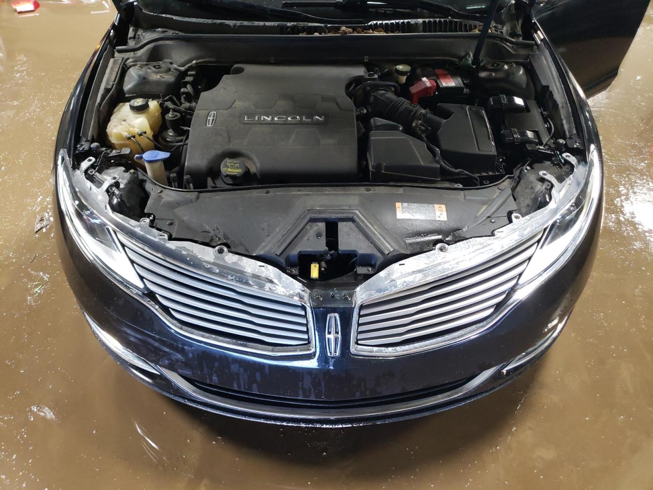 2013 Lincoln MKZ - Image 11