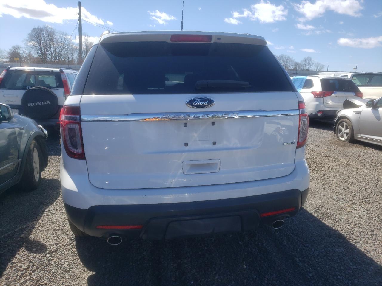 2014 Ford Explorer - Image 6