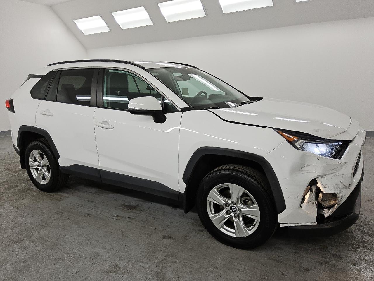 2021 Toyota RAV 4 - Image 4