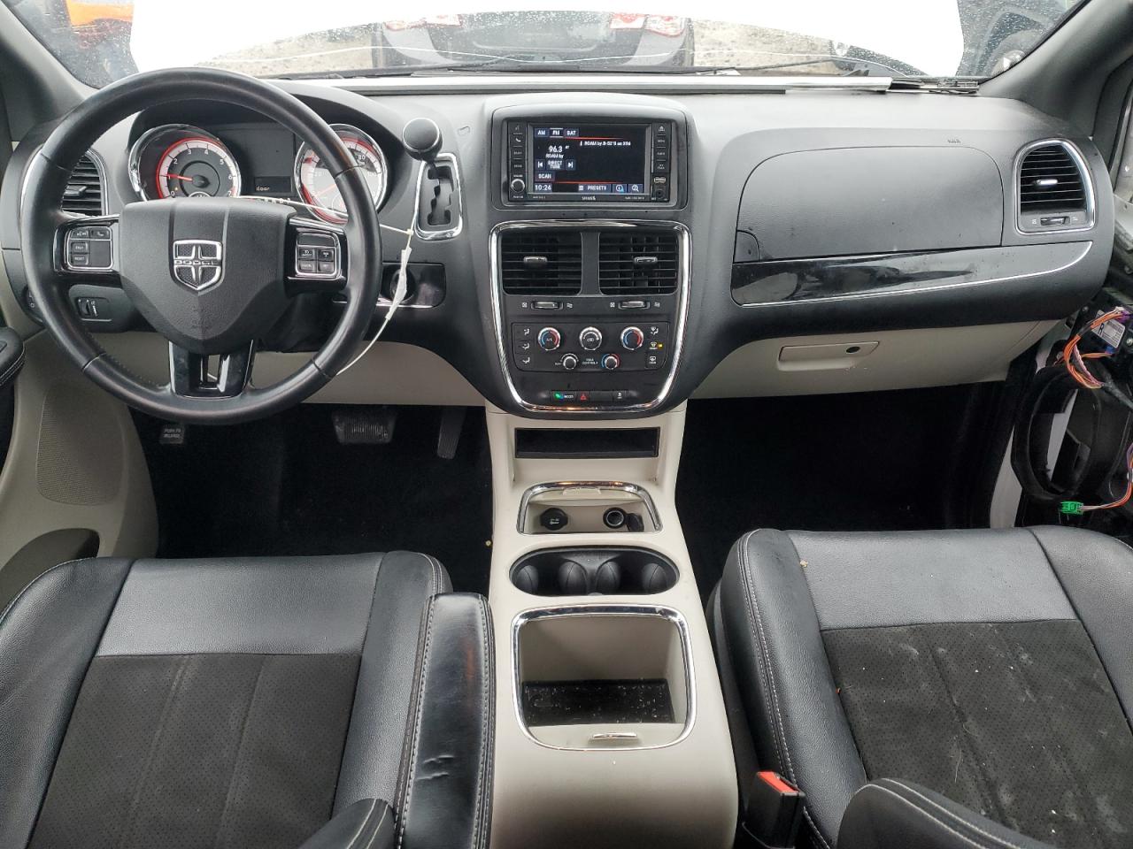 2019 Dodge Caravan - Image 8