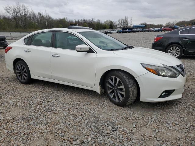  NISSAN ALTIMA 2017 White