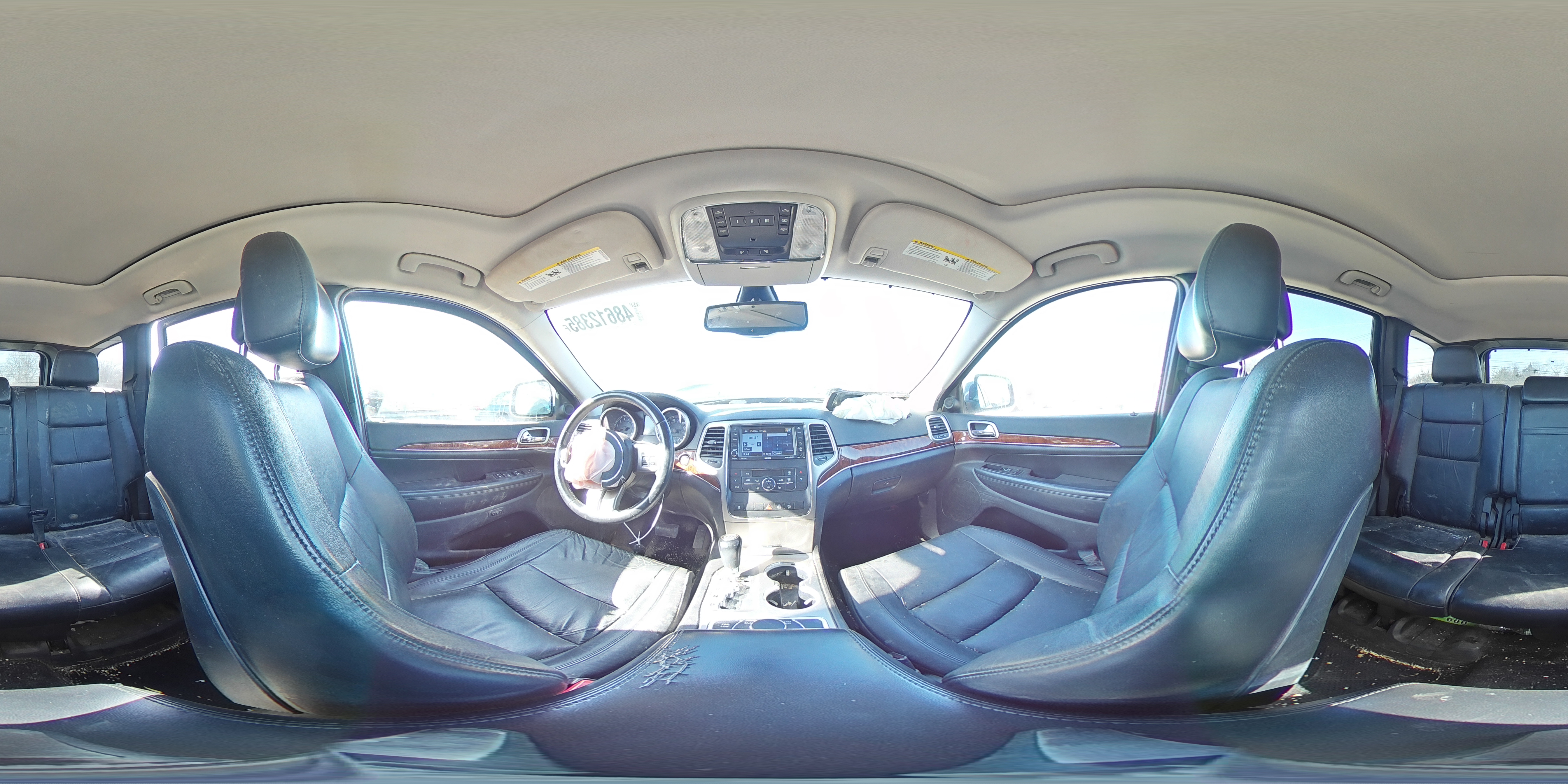 2012 Jeep Grand Cherokee - Image 13