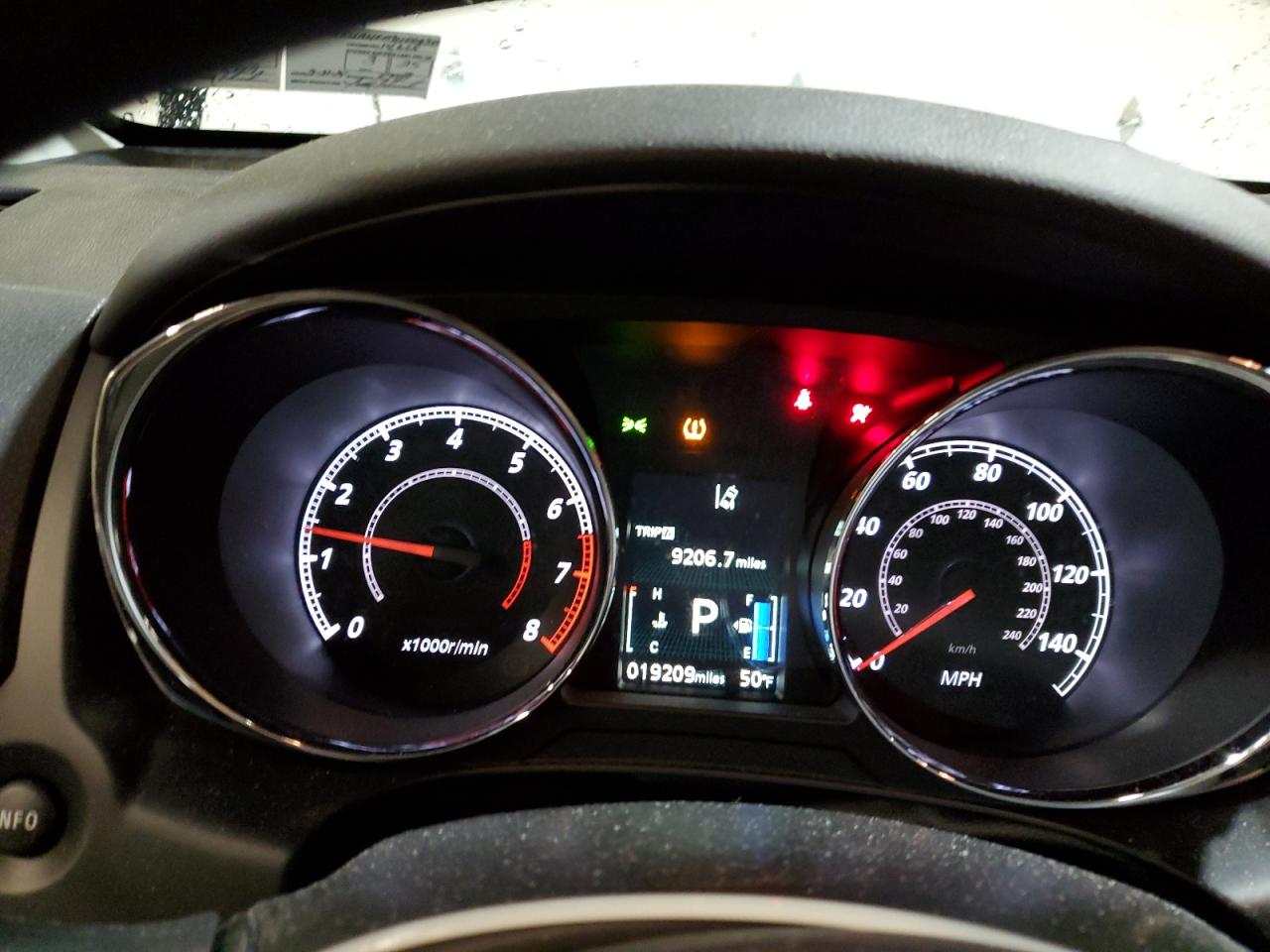 2021 Mitsubishi Outlander - Image 9