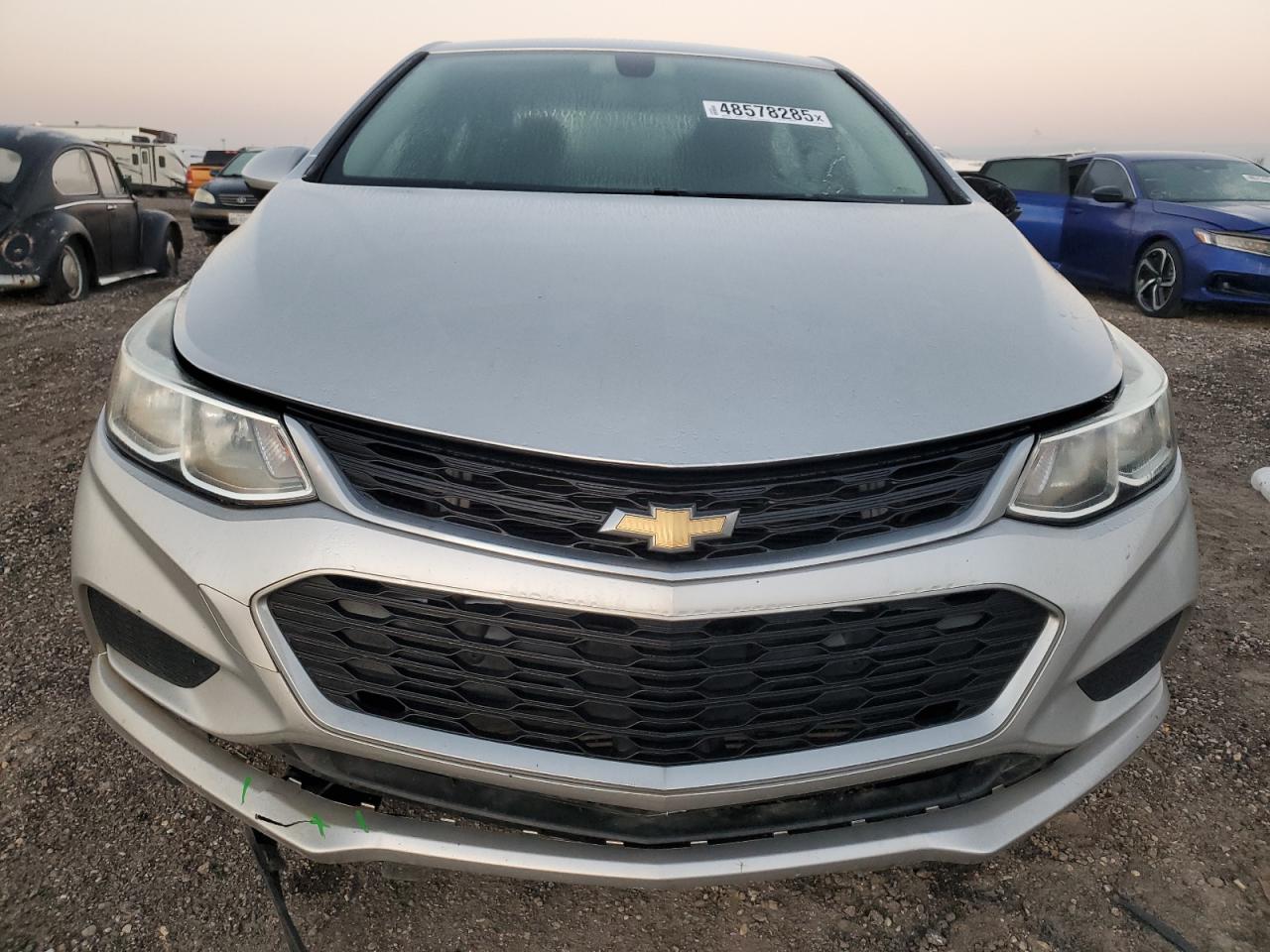 2017 Chevrolet Cruze - Image 5