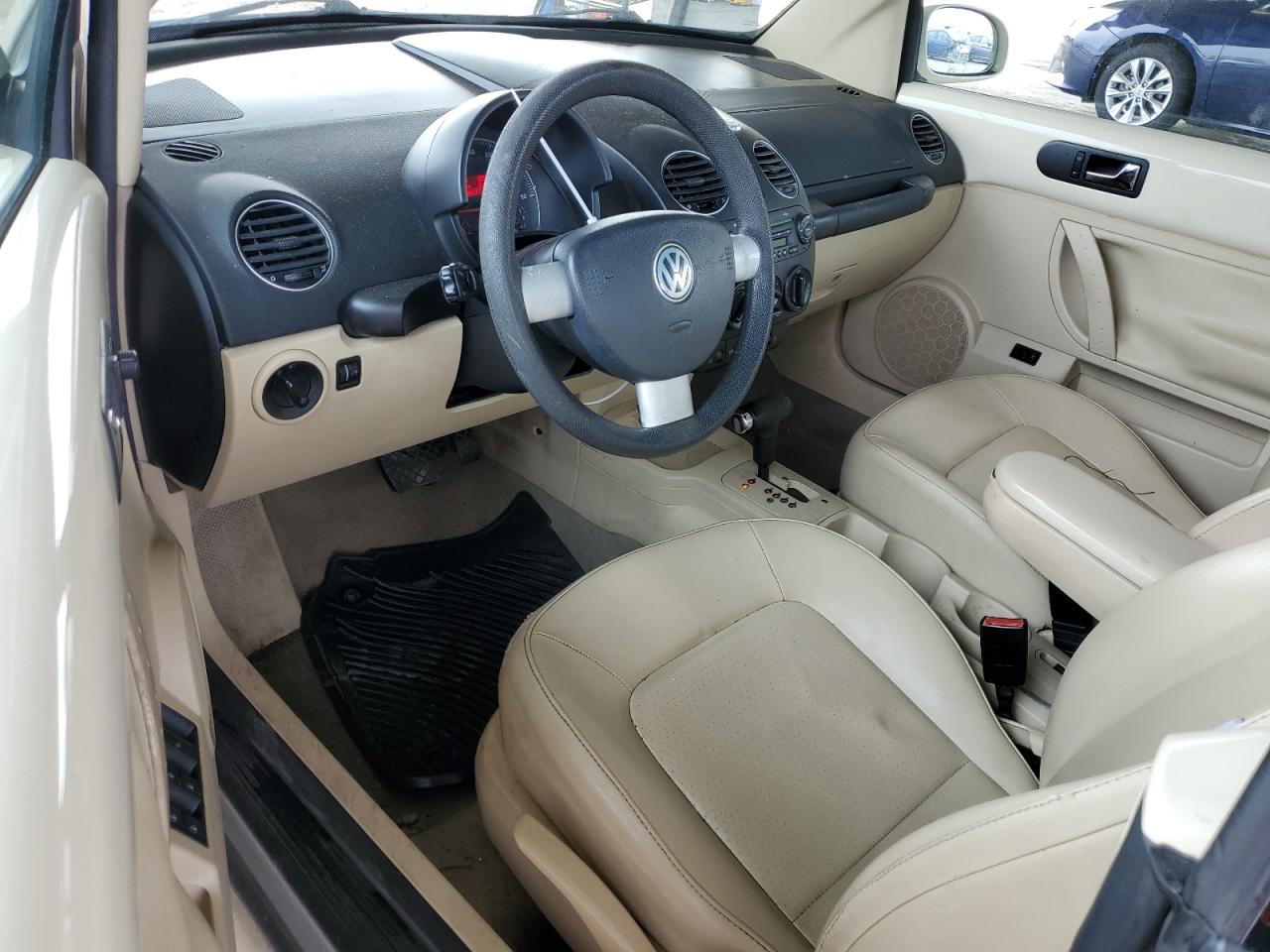 2007 Volkswagen Beetle - Image 8