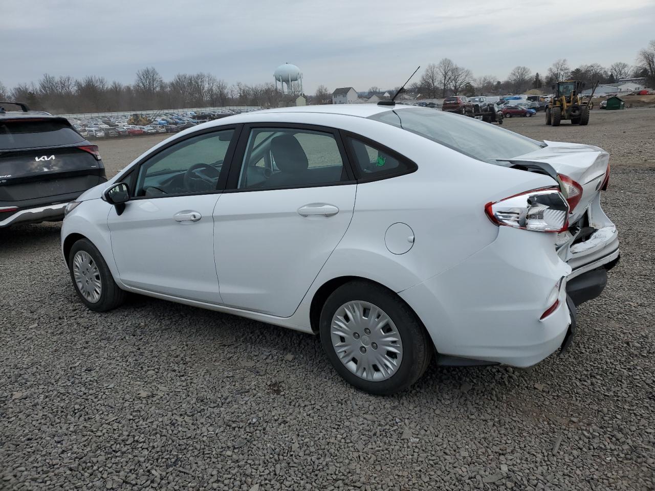 2015 Ford Fiesta - Image 2
