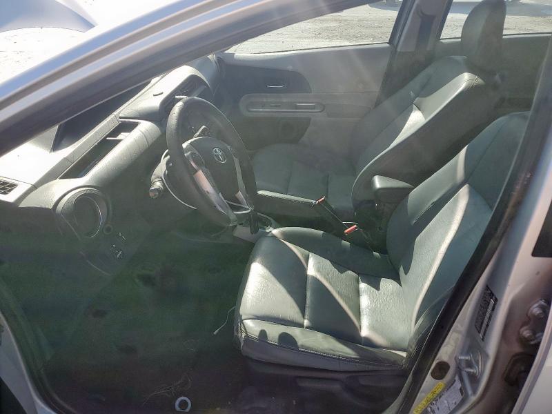  TOYOTA PRIUS 2012 Серебристый