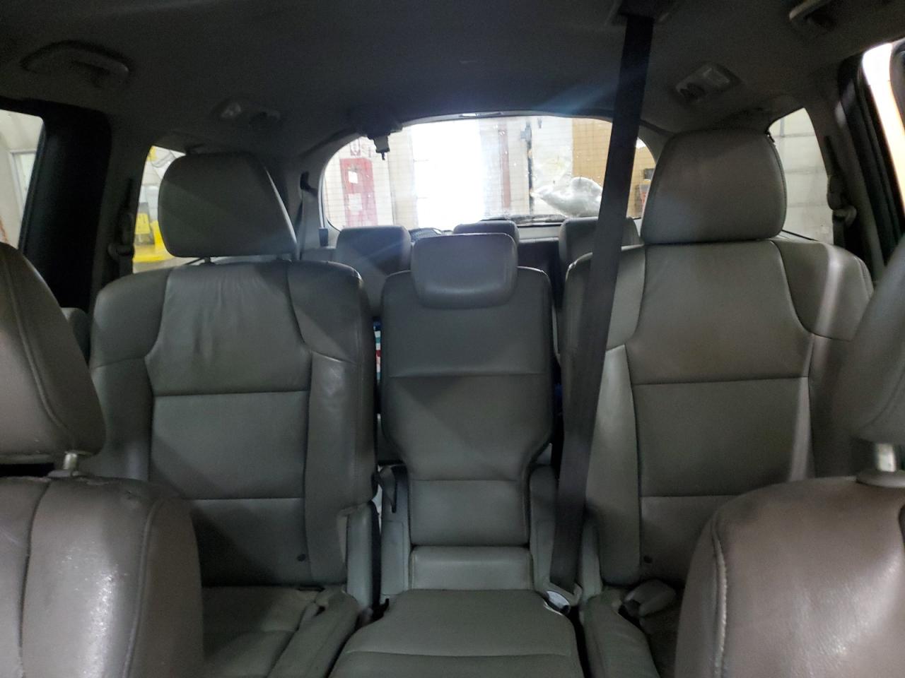 2012 Honda Odyssey - Image 10