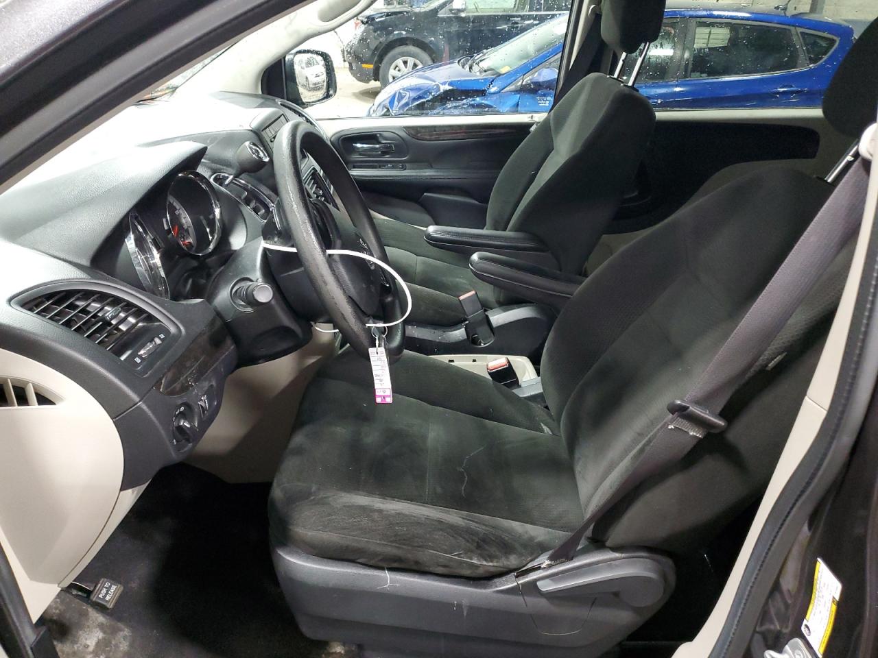 2015 Dodge Caravan - Image 7