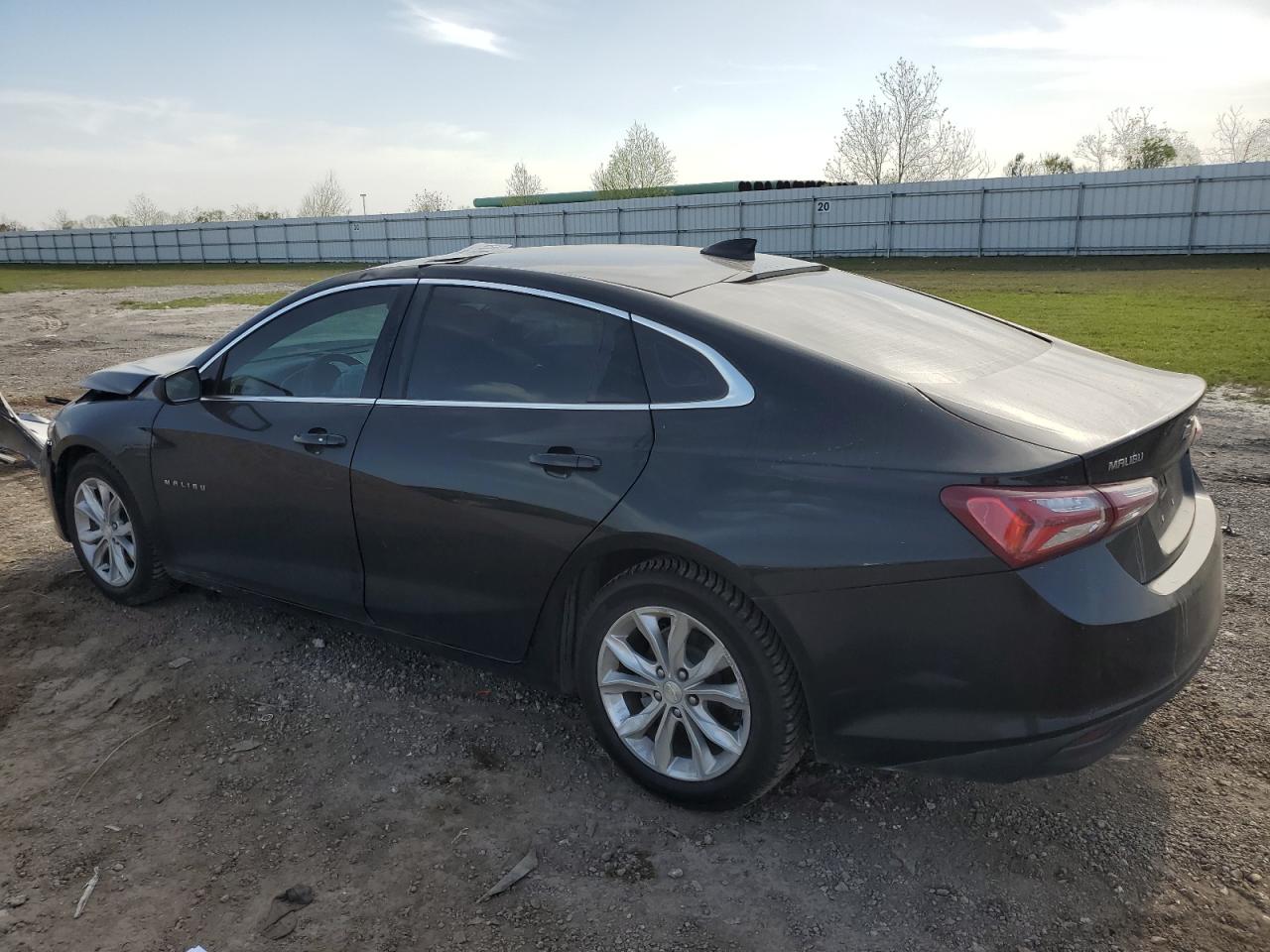 2020 Chevrolet Malibu - Image 2
