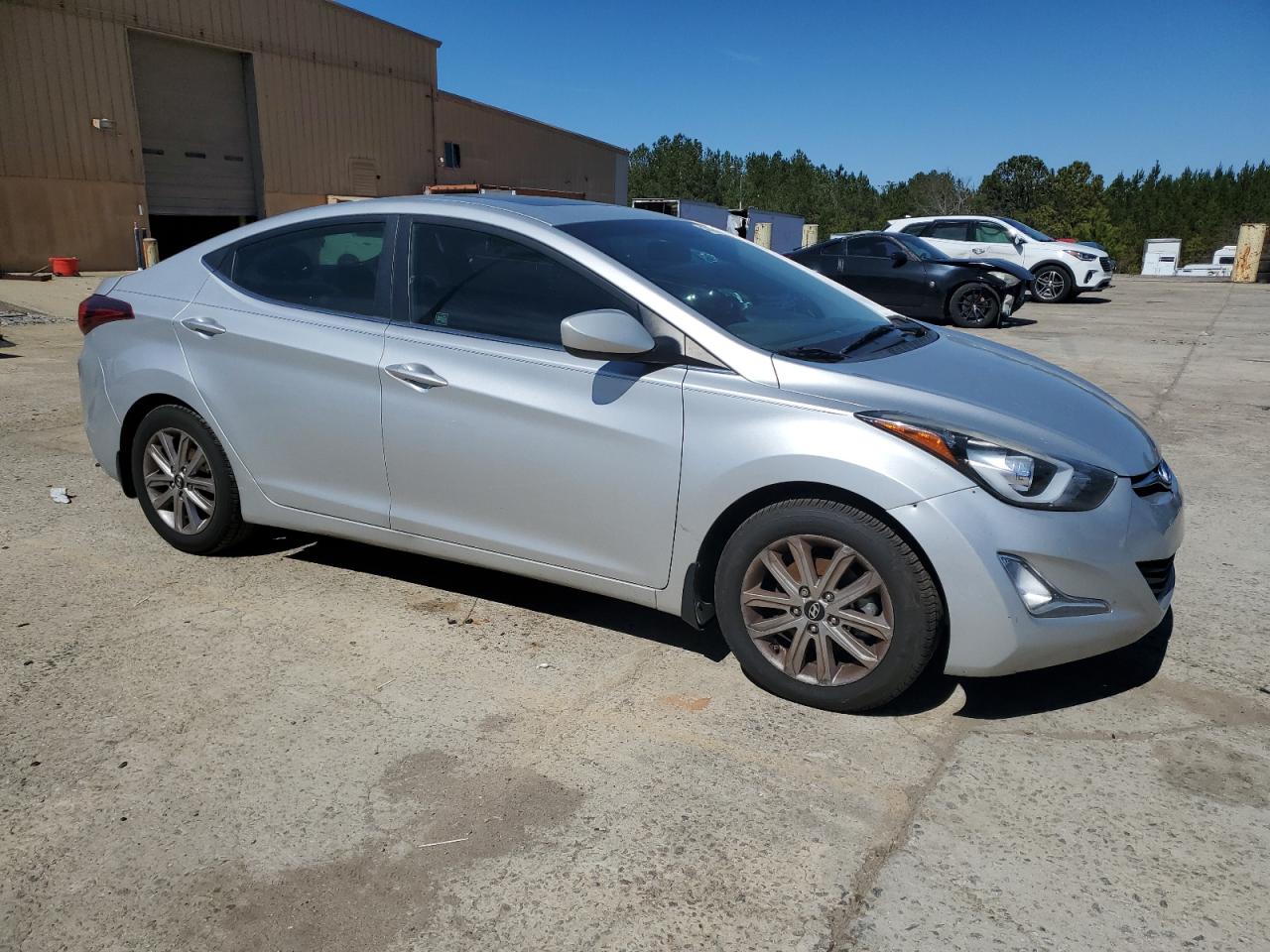 2015 Hyundai Elantra - Image 4