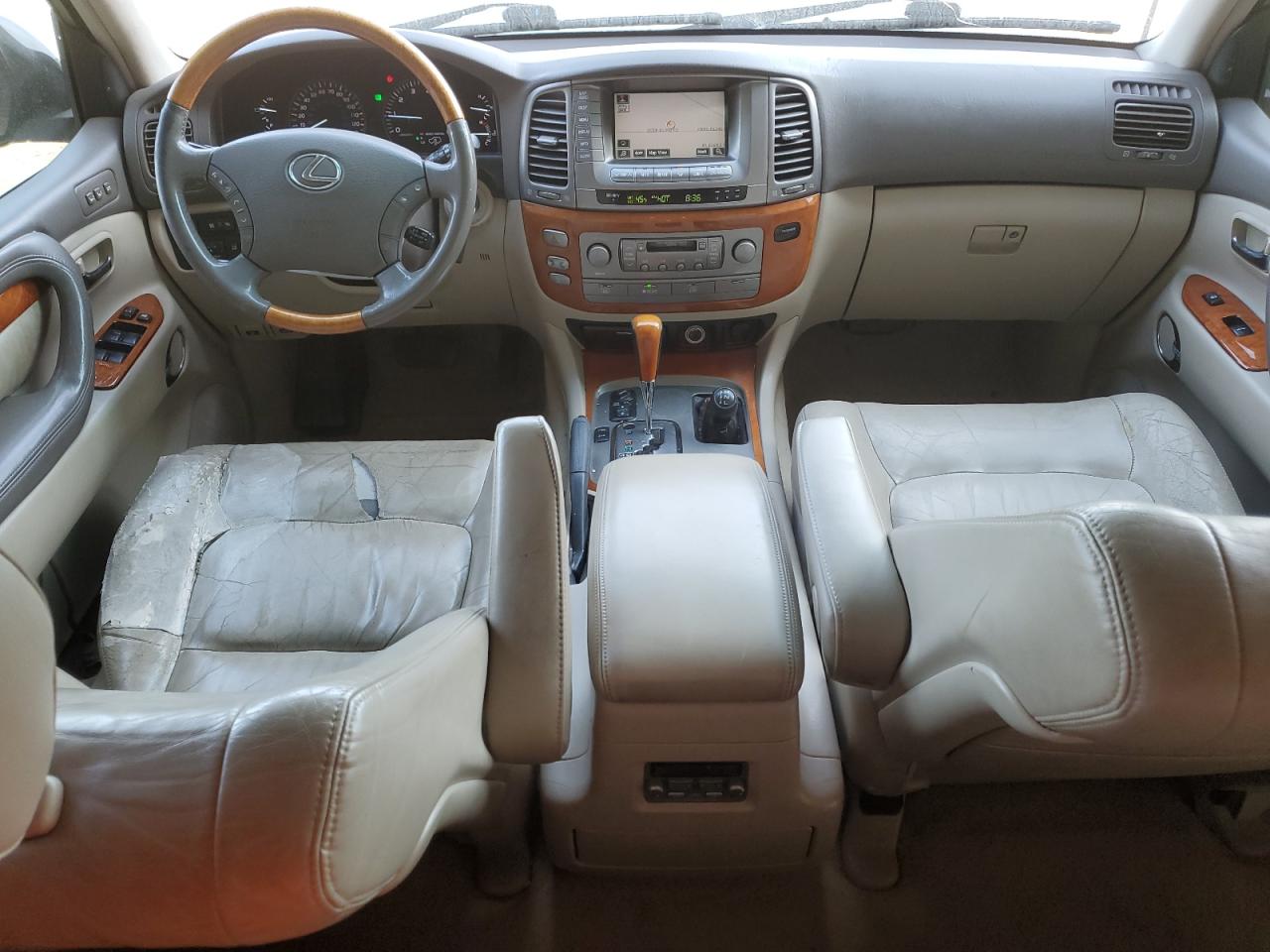 2004 Lexus LX - Image 8
