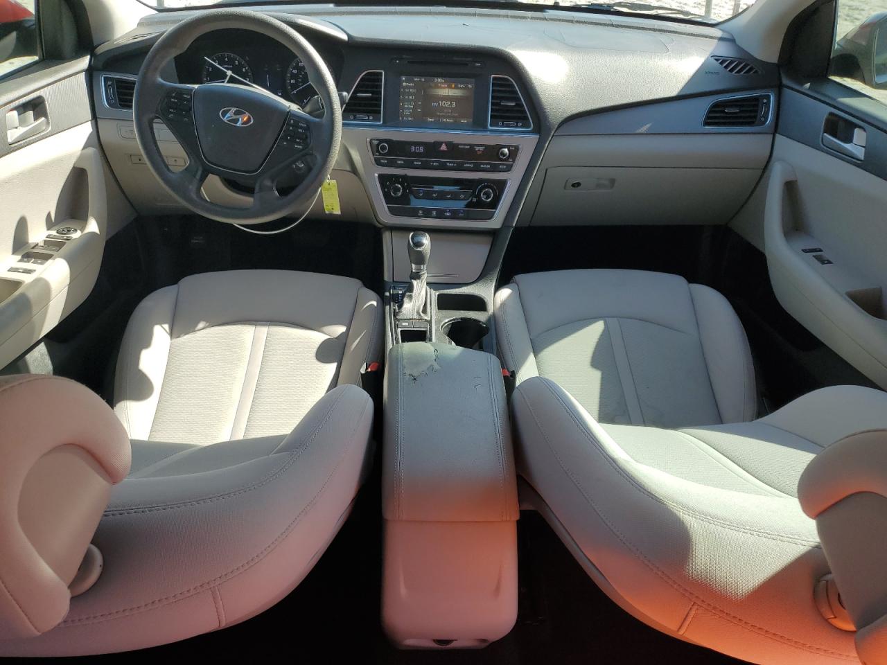 2016 Hyundai Sonata - Image 8