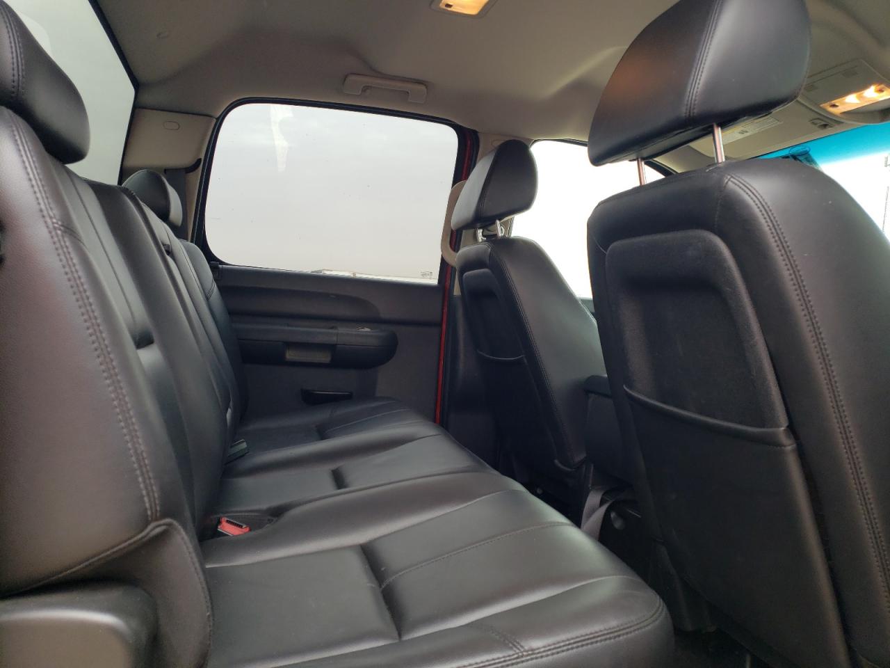 2009 Chevrolet Silverado - Image 10