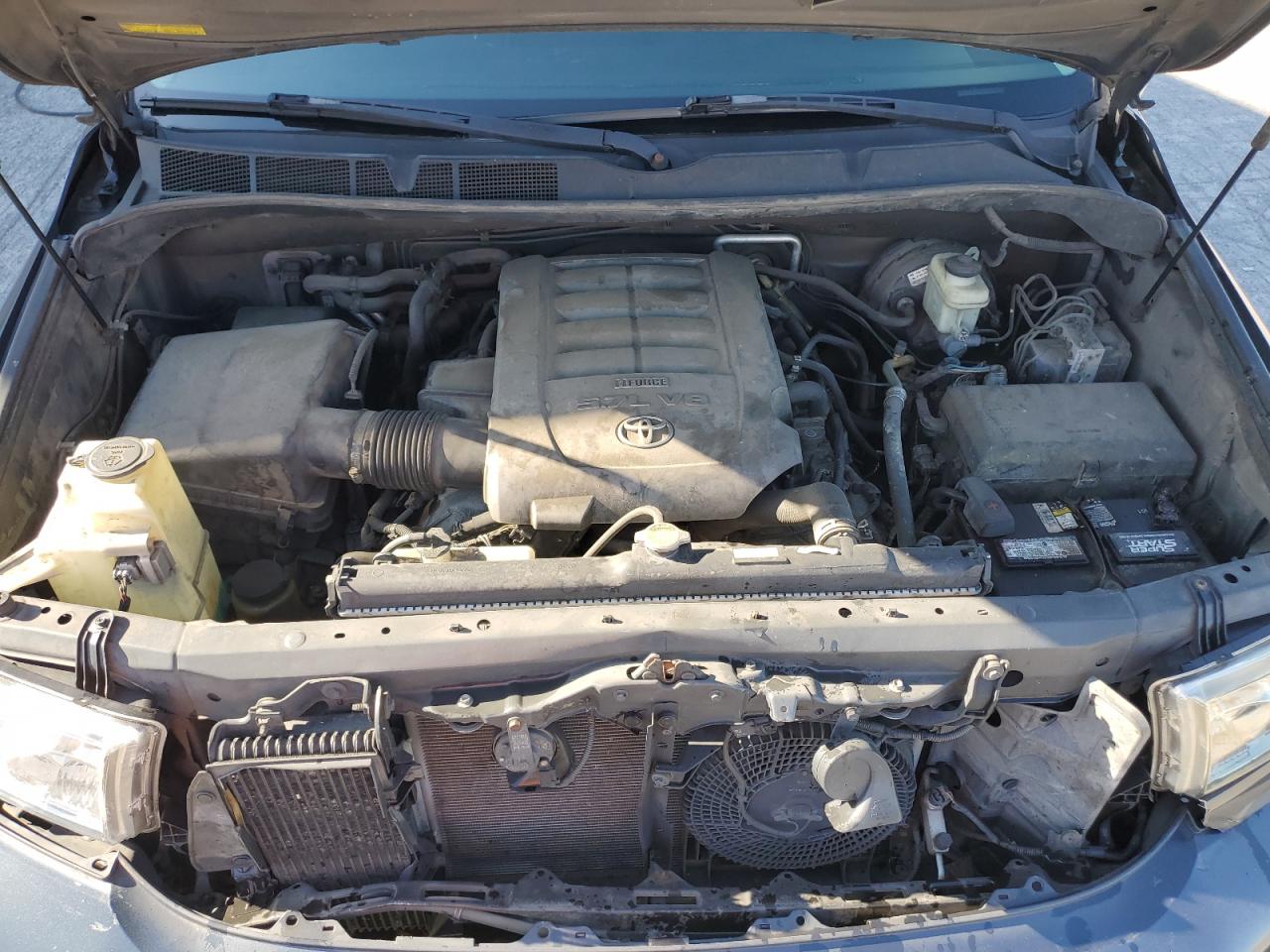 2008 Toyota Sequoia - Image 12