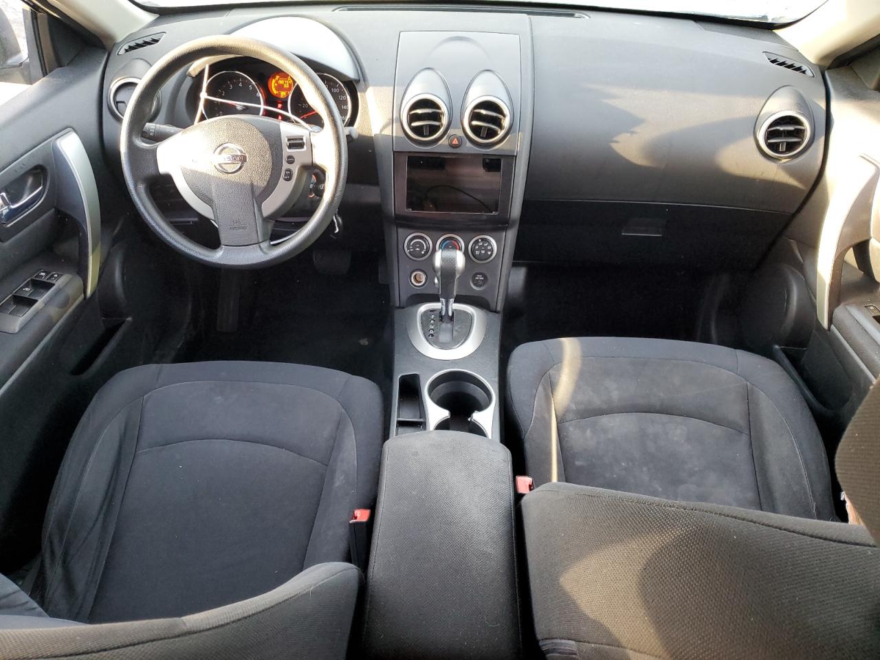 2010 Nissan Rogue - Image 8