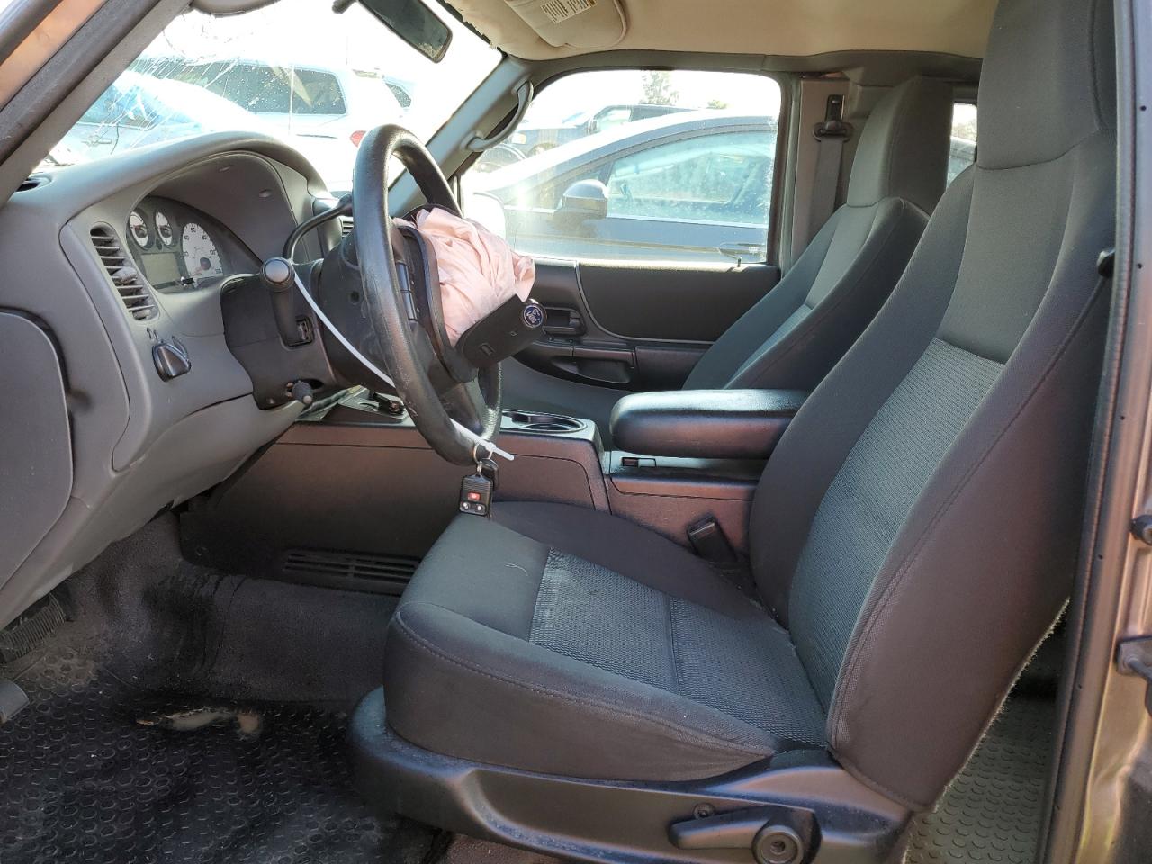 2004 Ford Ranger - Image 7
