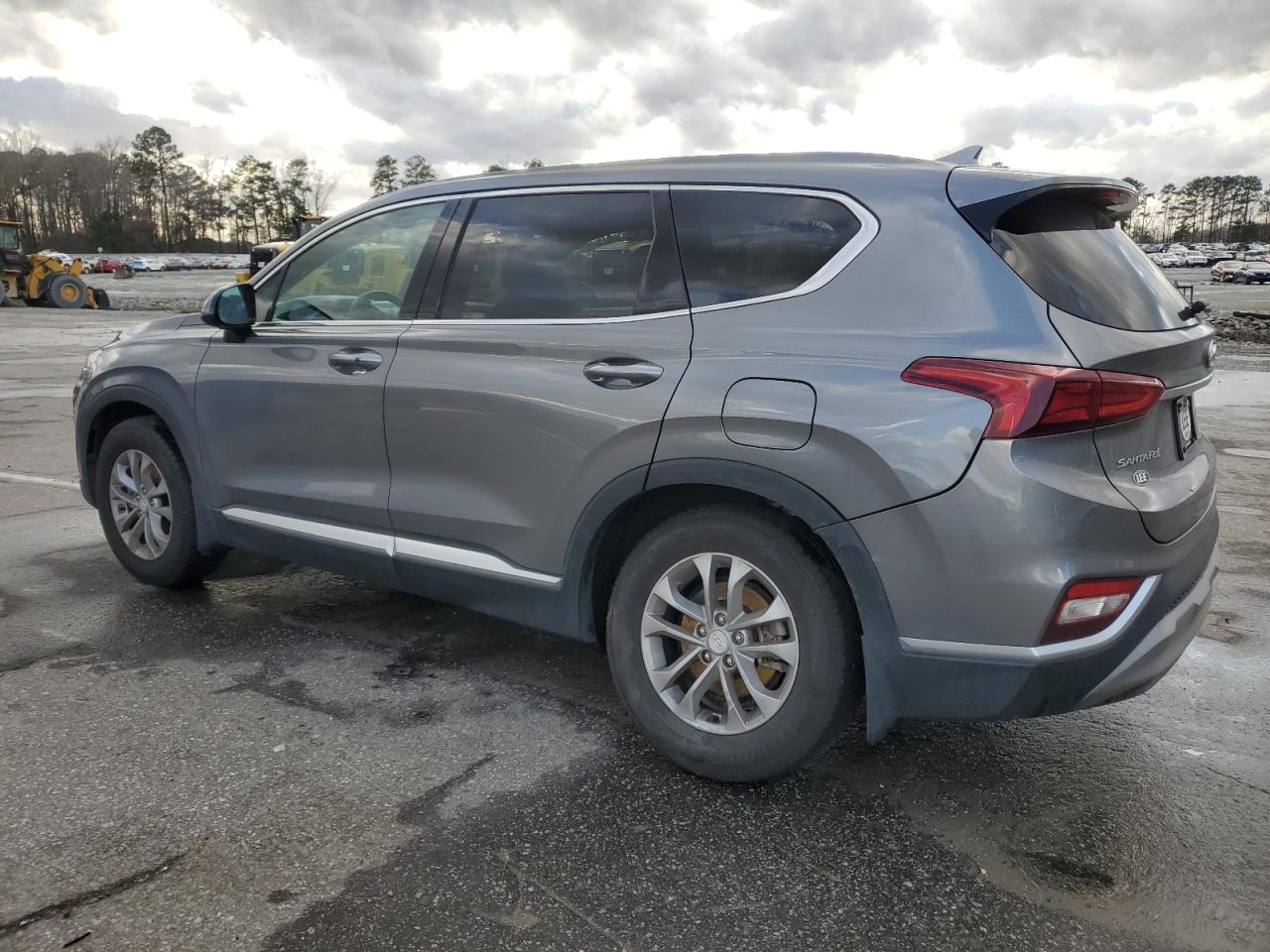 2020 Hyundai Santa Fe - Image 2