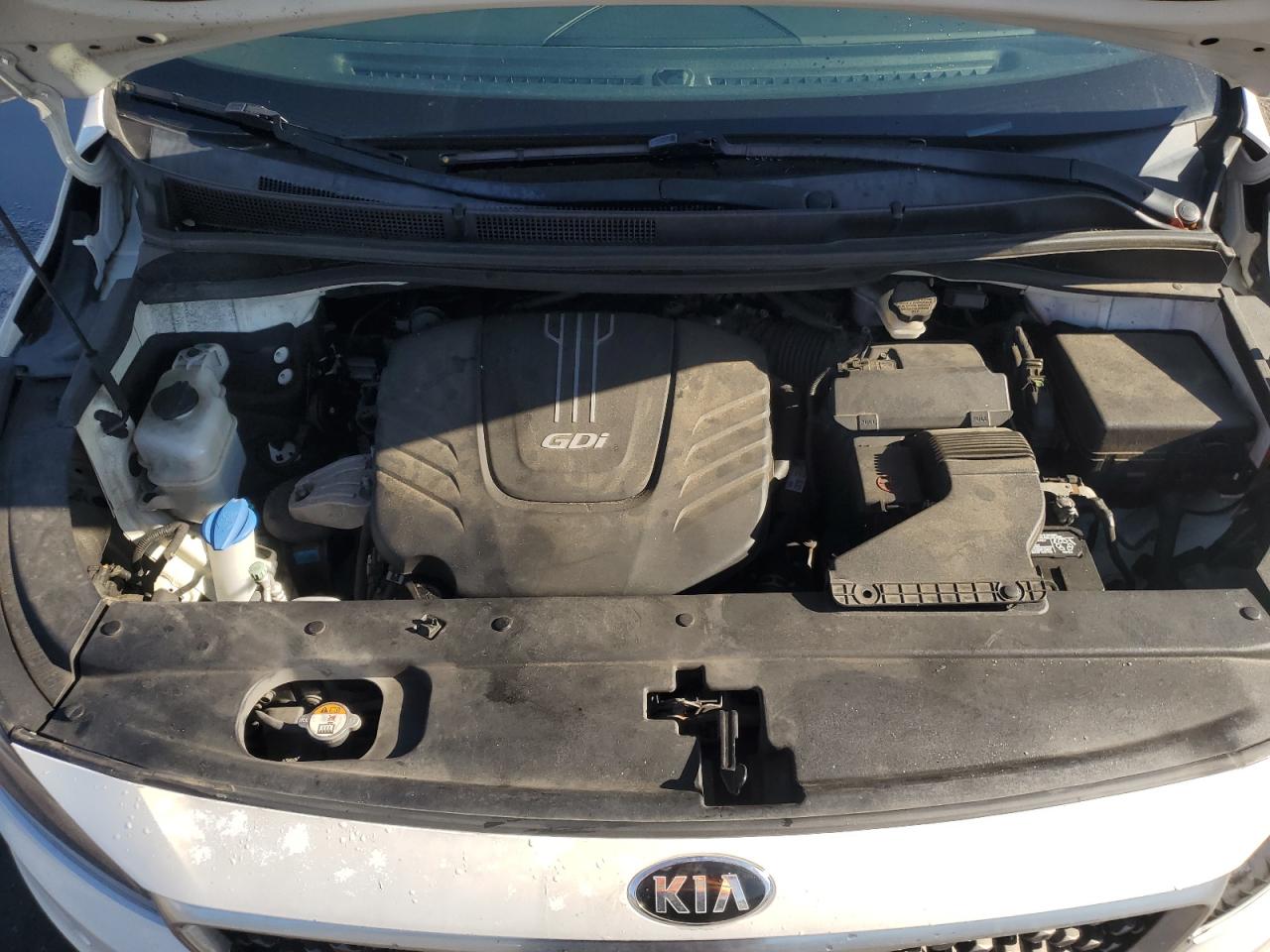 2015 Kia Sedona - Image 12